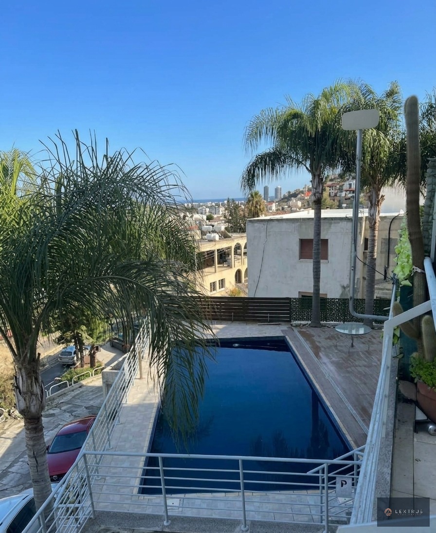 Spacious 2-Bedroom Apartment with Sea View in Germasogeia