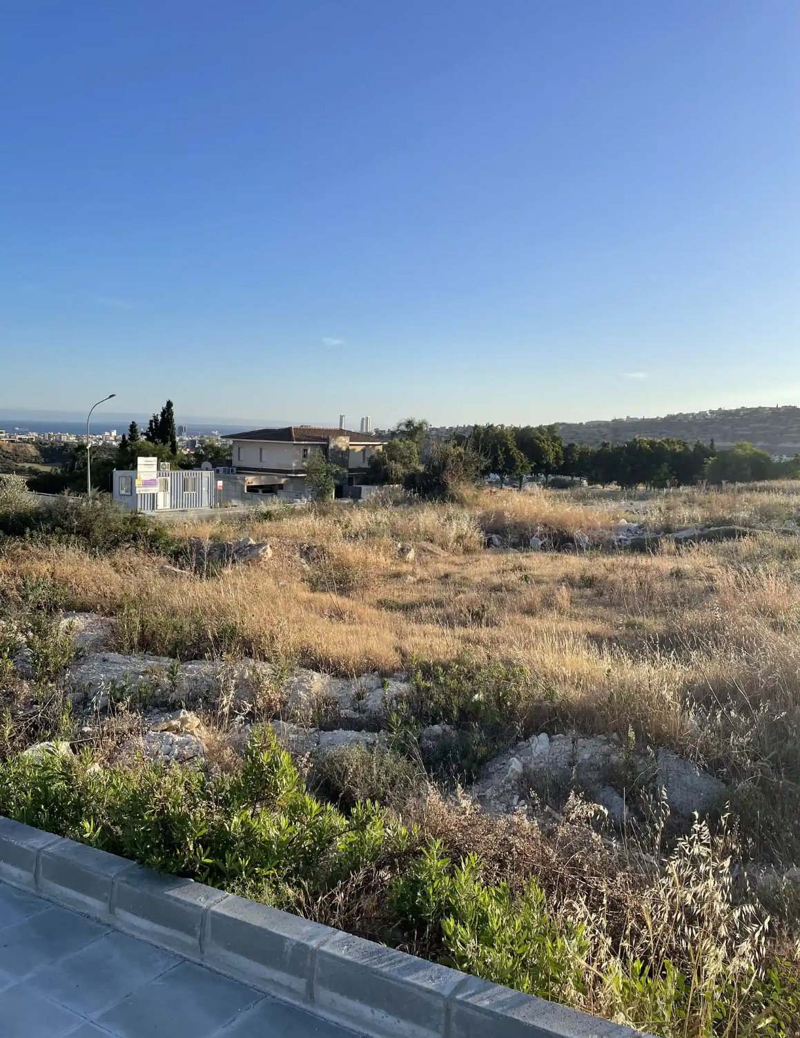Prime Residential Plot in Kefalokremos, Germasogeia — 820 m²