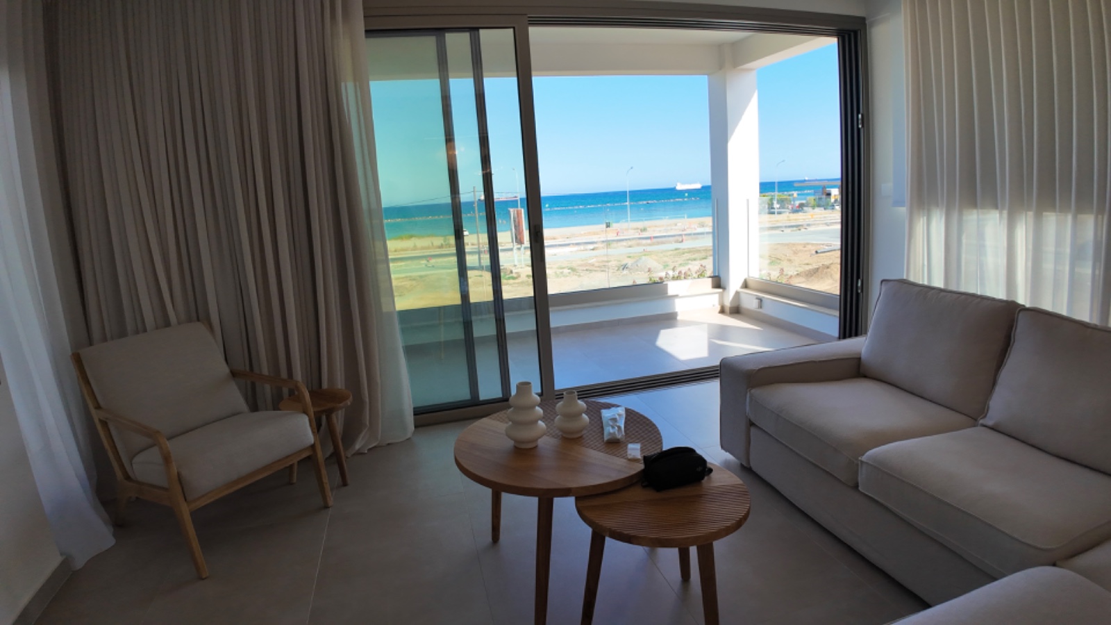Brand New, 2 Bedroom Apartment with Sea View — for rent in Livadia, Larnaca, Cyprus