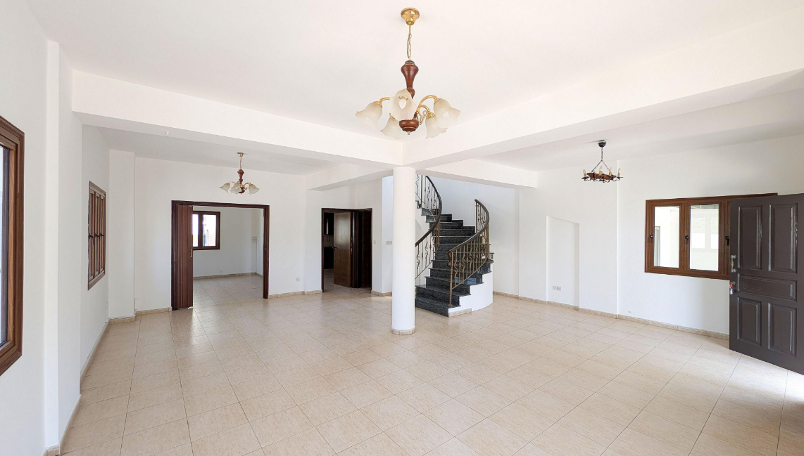 Detached 4-Bedroom Villa in Aradippou, Larnaca