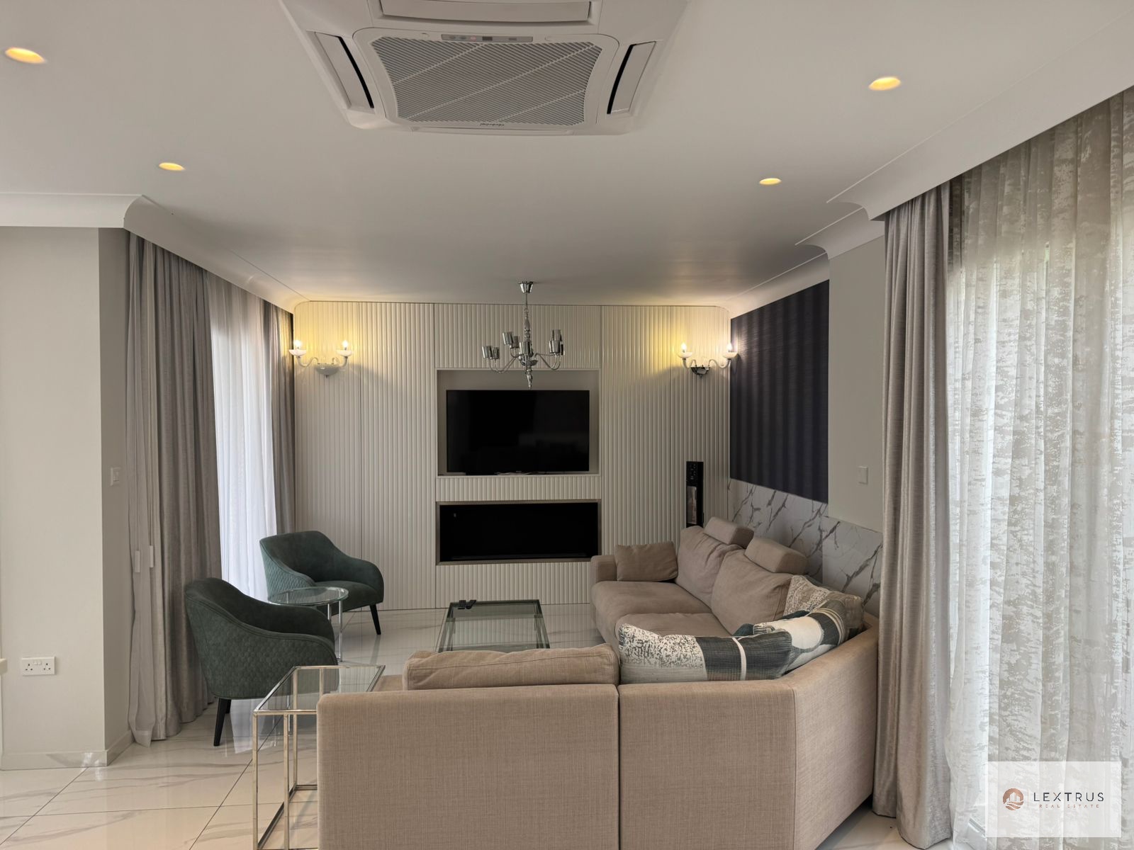 3 Bedroom Modern Detached House with Private Pool Moutayiaka — 180 m² — for rent in Agios Tychonas, Limassol, Cyprus