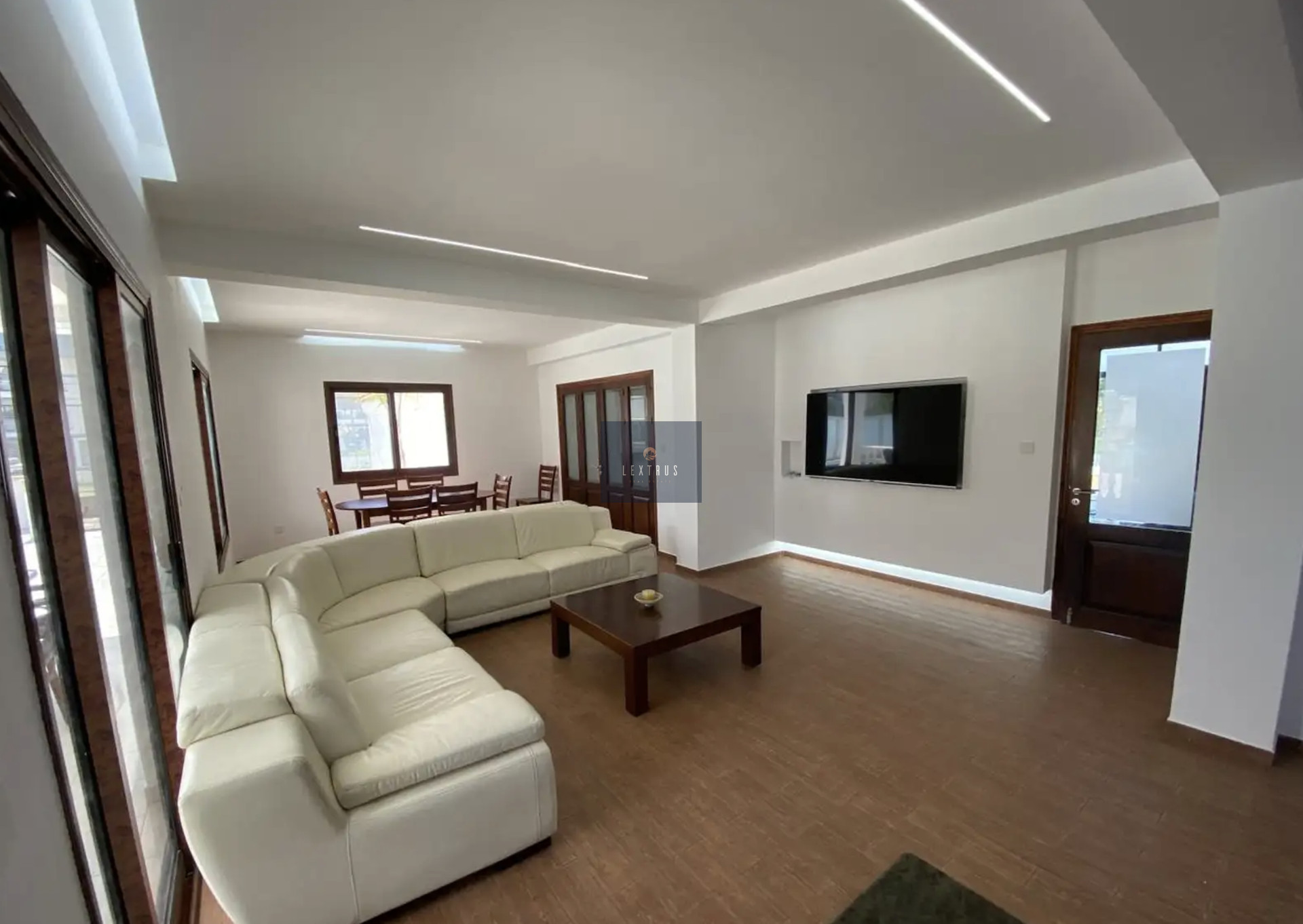 6 Bedrooms Villa in Livadia, Larnaca