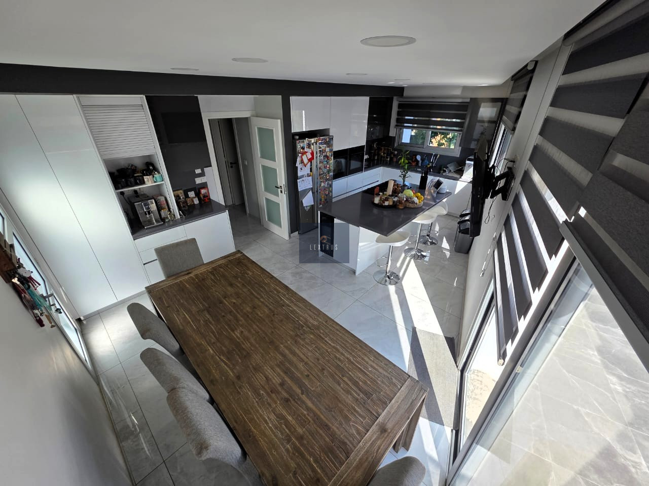 5 Bedroom Modern Five Bedroom Semi-Detached House in Ypsonas — 300 m² — for rent in Ypsonas, Limassol, Cyprus