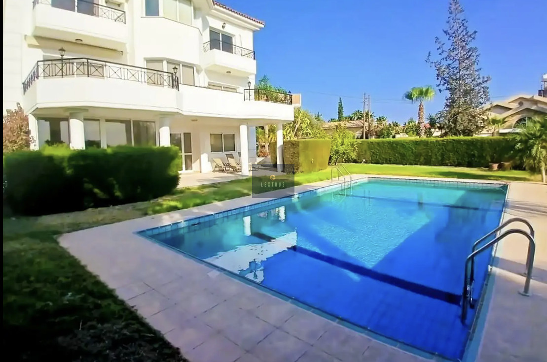 6 Bedrooms Villa in Germasogeia, Limassol