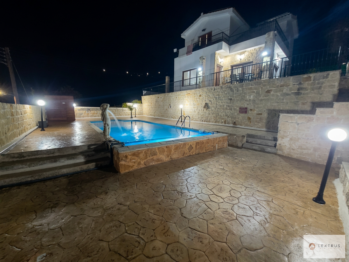 Luxury 4-Bedroom Villa in Olympus Village, Tsada
