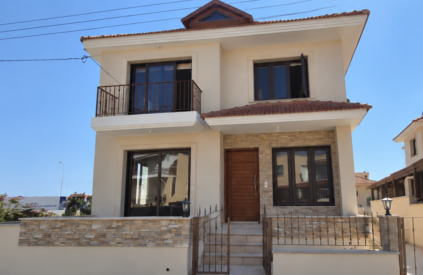 4 Bedrooms Detached House in Livadia, Larnaca